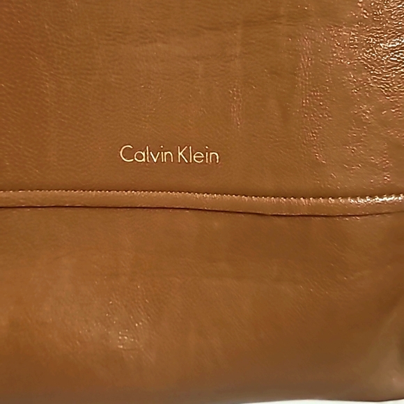 Calvin Klein's Reversible Tote, Brown/Lt. Blue, Goldtone Hardware - Picture 4 of 12
